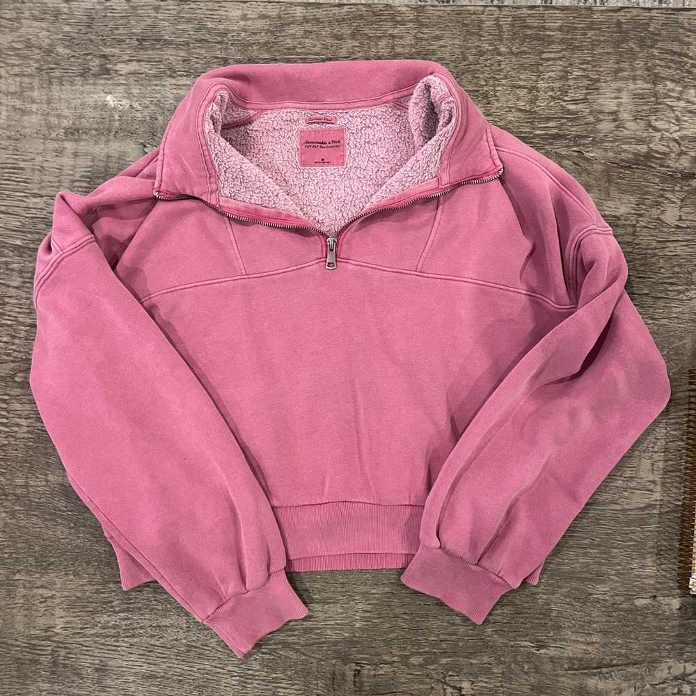 Cozy Half-Zip Sherpa Sweatshirt - Pink